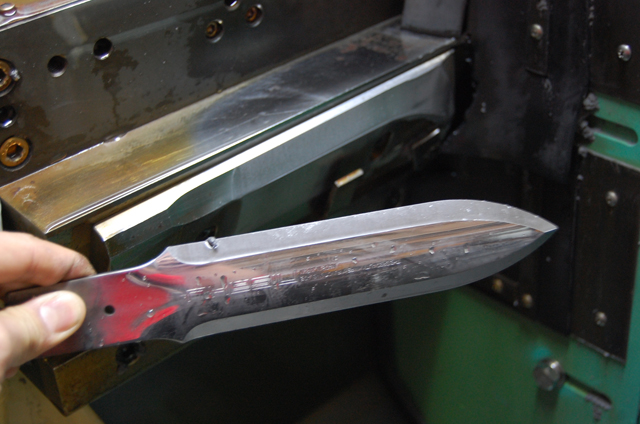 640 ステンレス製 レジャーナイフ 両刃型 | 仁作 -Nisaku- 富田刃物